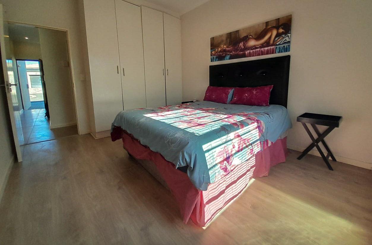 2 Bedroom Property for Sale in Parklands East Western Cape